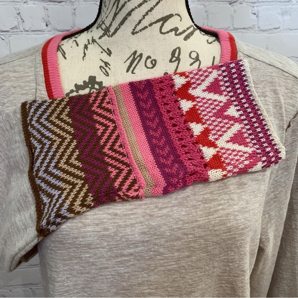 BiBi oatmeal heather long sleeve top with multi color knitted cuffs size XL - Picture 3 of 10